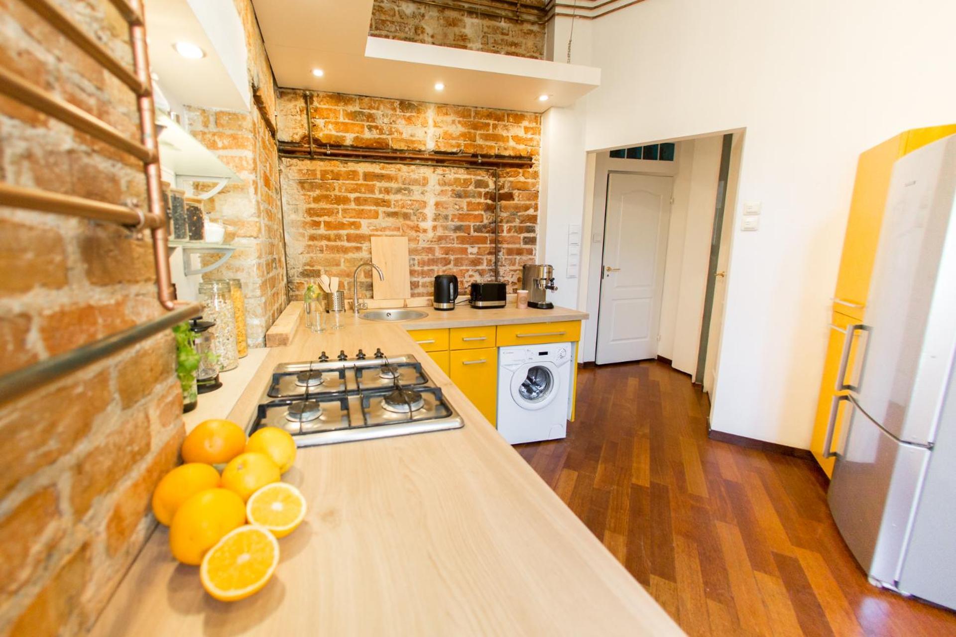 Oomph Vintage 2Br Gem Steps From Politechnika Lägenhet Warszawa Exteriör bild